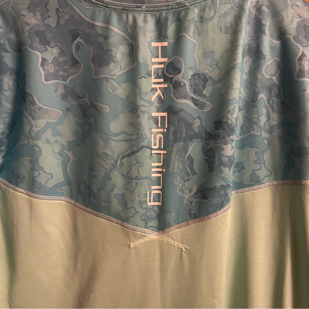 HUK Performance Men XL Long Sleeve Light Blue Graphic Print Fishing Shirt UPF - Picture 8 of 10